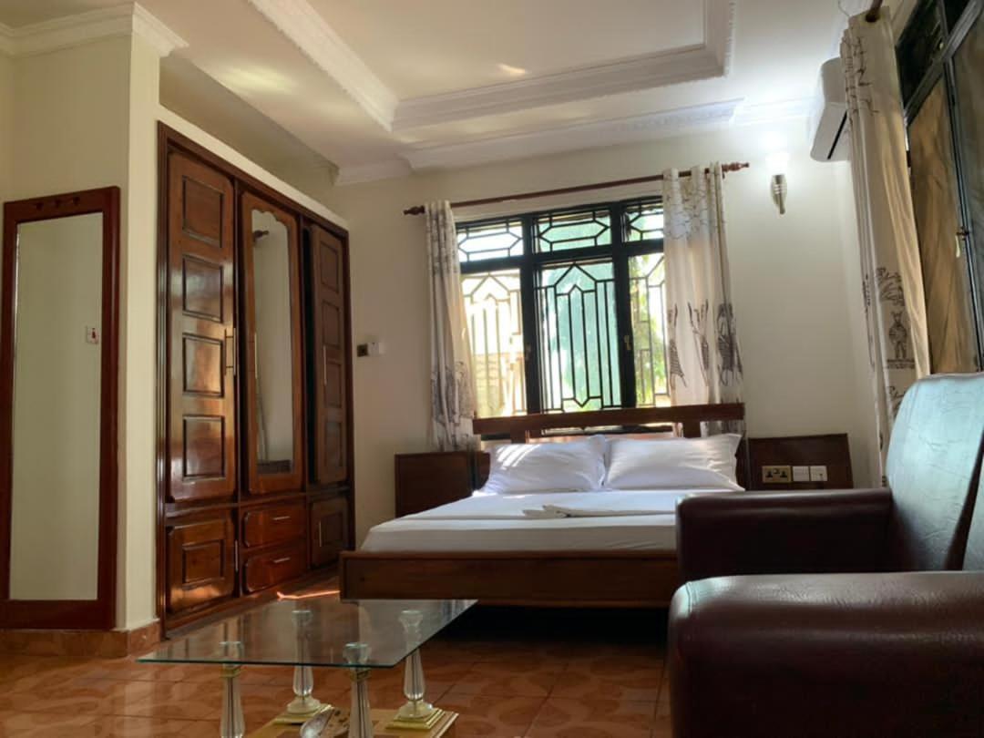 Coast View Resort Кигома Экстерьер фото