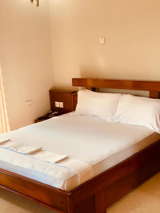 Coast View Resort Кигома Экстерьер фото