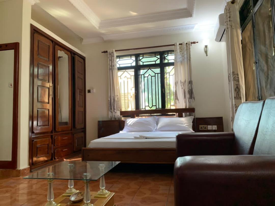 Coast View Resort Кигома Экстерьер фото